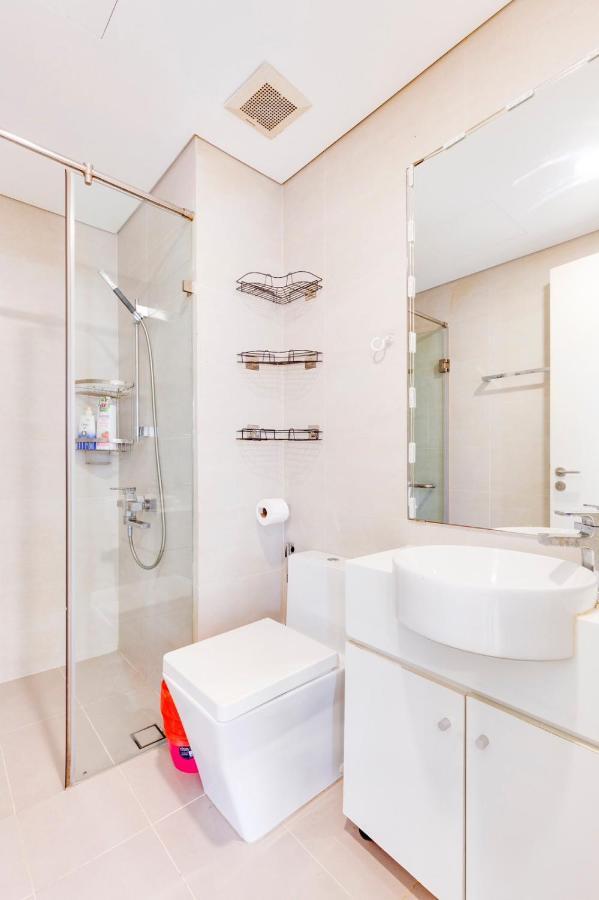 Rivergate Apartment With Central View ホーチミン市 エクステリア 写真